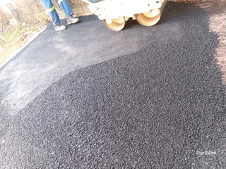 Tarring, Retaining Walls