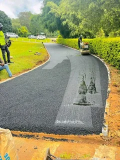 Tarring, Retaining Walls