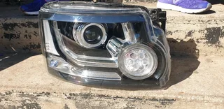 Land Rover Discovery 4 Headlight
