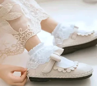 Girls White Lace Ruffle Socks – Comfortable Dance &amp; Princess Style