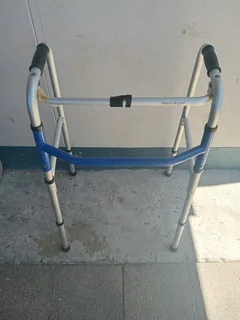 Medi-Right Walker