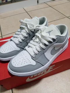 Nike Jordan R850 size 5