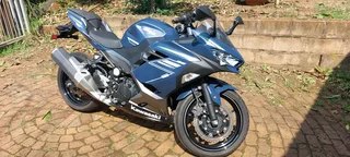 Kawasaki Ninja 400 (ABS) like new