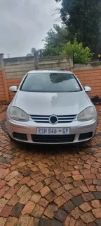 Golf 5 2004 R65000