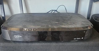 DSTV Decoder HD PVR WITH POER CABLE AND REMOTE