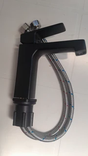 KITCHEN AND BATHROOM TAPS