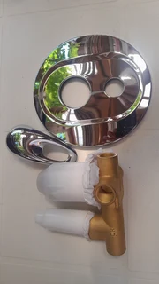 KITCHEN AND BATHROOM TAPS