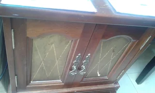 2 x BEDSIDE TABLES, PEDESTALS.