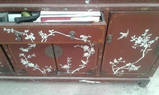 VINTAGE CINESE SIDEBOARD