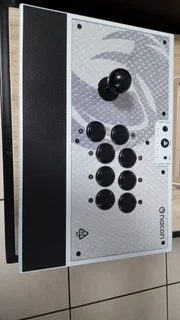 PLAYSTATION VR2 AND NACON DAIJA FIGHT STICK 2