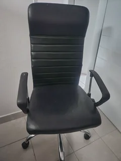 Office Chairs x 2 all for R600