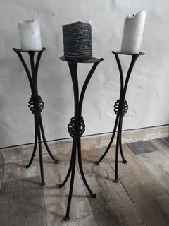 Elegant Black Metal Floor Candle Holders Set of 3 – R700 (with candles!)