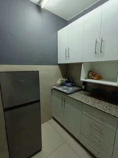 Flat - Ad posted by Hlengiwe Makhoba