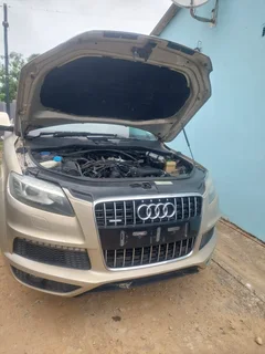 2012 Audi Q7 3.0tdi (Stripping)