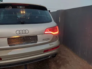2012 Audi Q7 3.0tdi (Stripping)
