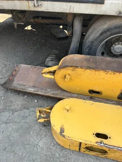 STRIPPED CATERPILLAR 140H  PARTS