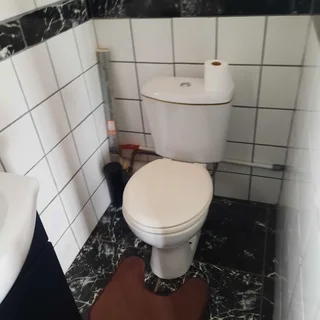 Self catering accommodation available in Treasure Beach Bluff.