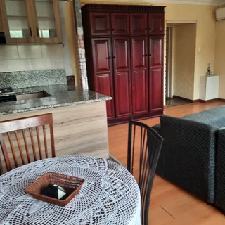 Self catering accommodation available in Treasure Beach Bluff.