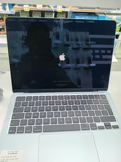 Apple MacBook air m4