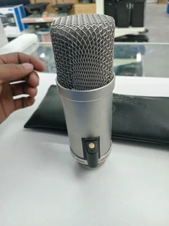Rode condenser microphone