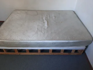 King size bed