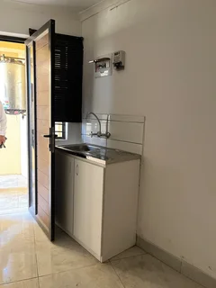 Newly built bachelor room to rent in Summer Greens!