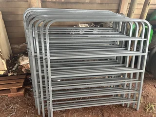 Sheep and Goat handling equipment