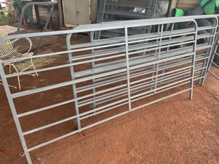 Sheep and Goat handling equipment