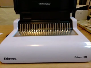 Fellowes Pulsar&#43;300 Manual Binding Machine