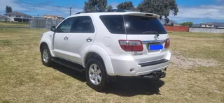 2009 Toyota Fortuner SUV