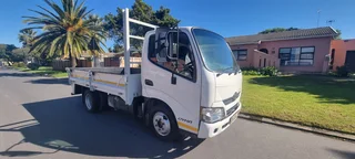 2017 Toyota Dyna Dropside