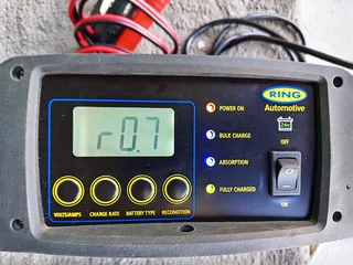 Smart Battery Charger 24V