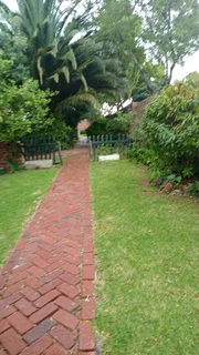 Room - Ad posted by Colleen Naicker