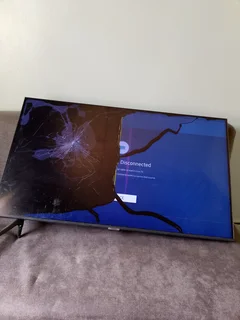 Samsung smart 42&#34; cracked screen TV for sale