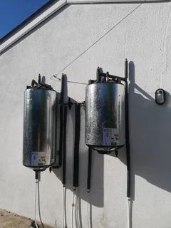 Plumbing and nutec and wooden Wendy