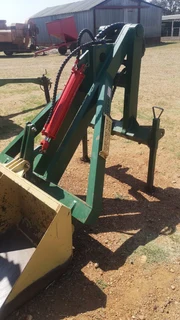 Van Zyl Laaigraaf / Front End Loader For Sale (012259)