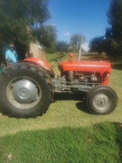 2x Massey Ferguson 35X Tractors For Sale (012269)