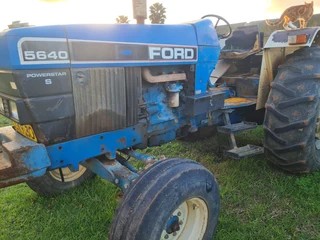 Ford 5640 2X4 Tractor For Sale (011618)