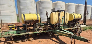 8 Row 91cm John Deere 1750 Vacuum Planter For Sale (012366)