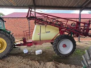 2 500L Hardi Frontier Spuit / Sprayer For Sale (012475)