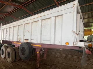 1982 Henred Tip Wa / Tipper Trailer For Sale (012519)