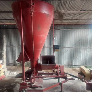 Drotsky Voermenger / Feed Mixer For Sale (011705)