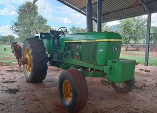John Deere 4230 For Sale (008121)