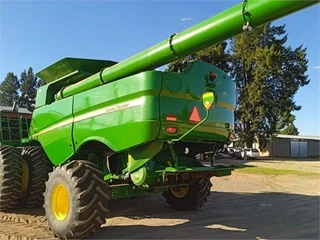 John Deere S770 Stroper / Combine Harvester For Sale (009323)