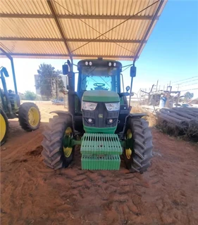 John Deere 6125M For Sale (009379)
