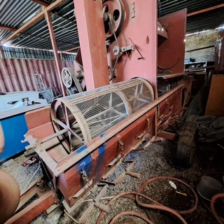 Slattery Grondboon Dorsmasjien / Thresher For Sale (009866)