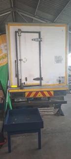 Koel Kamer / Cold Room On Dyna Truck Chassis For Sale (010383)