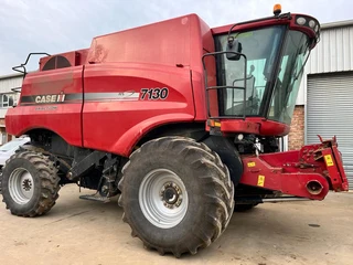 Case IH 7130 Stroper / Combine Harvester For Sale (011032)