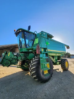 2003 Model John Deere 9780 CTS Hillmaster Stroper / Combine Harvester (005844)