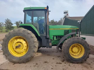 John Deere 7700 (006985)